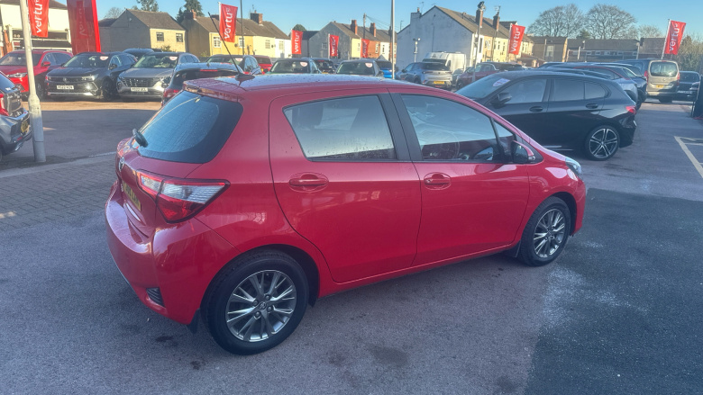 Toyota Yaris 1.5 VVT-i Icon 5dr CVT Petrol Hatchback